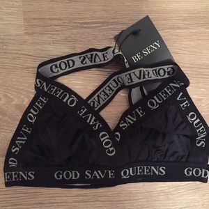 GOD SAVE QUEENS bra top size M