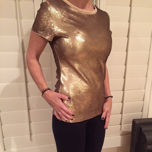 Gold sequence short sleeve