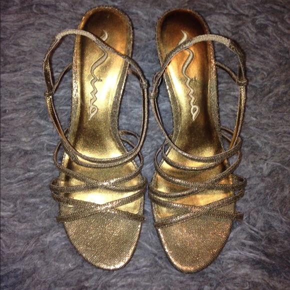 Sparkling gold heels