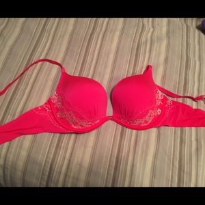 Coral and lace Victoria's Secret 34C