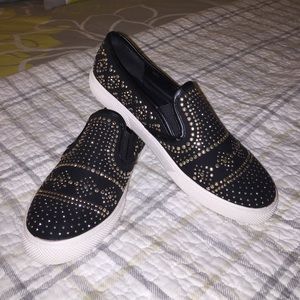Slip on fancy black sneakers