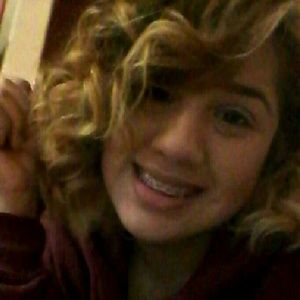 Meet your Posher, Latisha