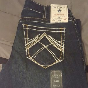 Size 28R Ariat jeans