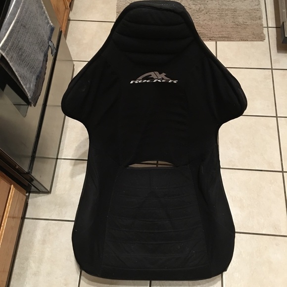 🚫SOLD🚫 AK 100 Rocker Gaming chair - Picture 4 of 4