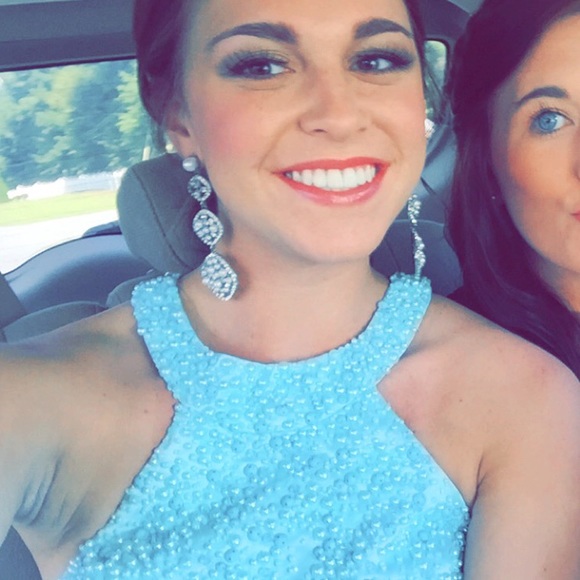 Meet your Posher, Kayley - Picture 1 of 1