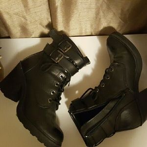 F21 boots