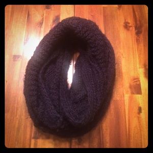 Navy BDG acrylic knit infinity scarf