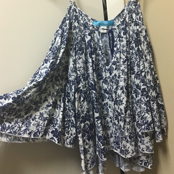 Size small shirt from Francesca's