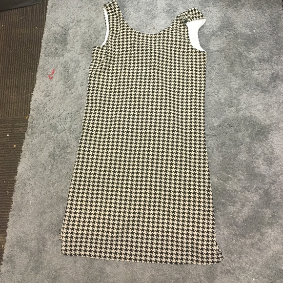 Houndstooth shift dress size small