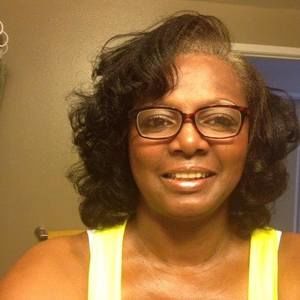 Meet your Posher, Dena