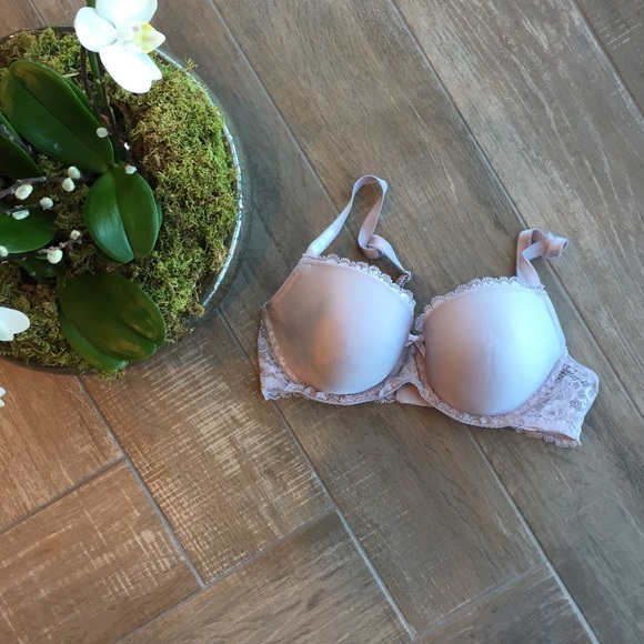 Buy 1 get 1 free sale💵💰3 pairs  jeans and 1 bra