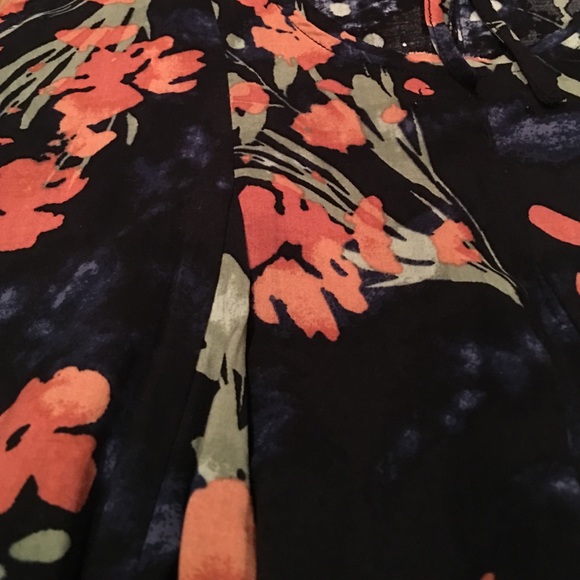 Ecote for Urban Outfitters floral dress - Picture 4 of 4