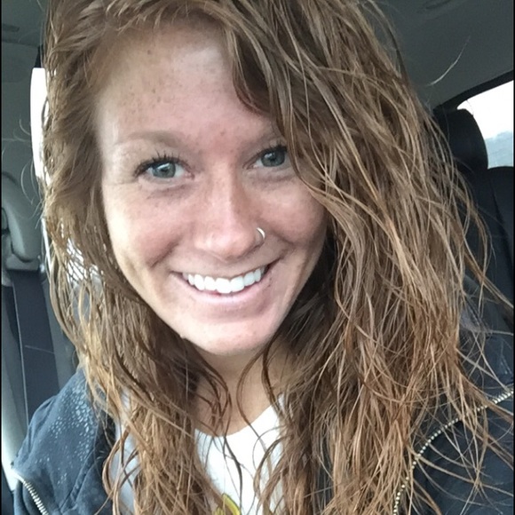 Meet your Posher, Taylor - Picture 1 of 1