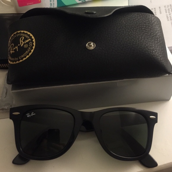 Rayban wayfarer - Picture 1 of 3