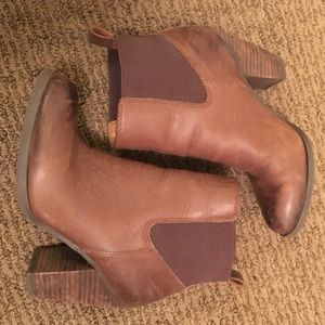 Lucky Brand 100% real leather heeled booties