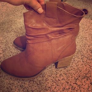 Ankle Cowgirl Booties!
