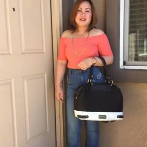 Meet your Posher, Editha