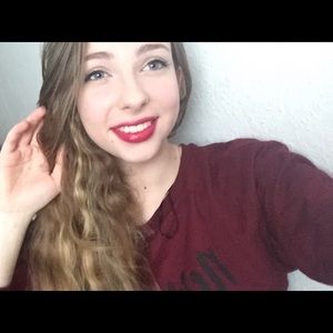 Meet your Posher, Kylee