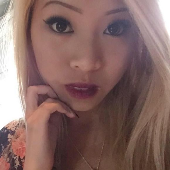 Meet your Posher, Charlene - Picture 1 of 1