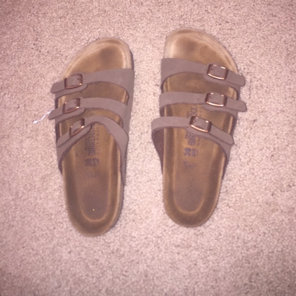 Brown 3 strap Birkenstocks