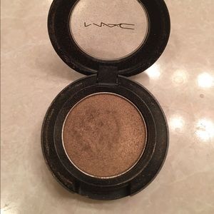 MAC Patina Frost Eye Shadow
