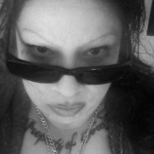 Meet your Posher, Christiana