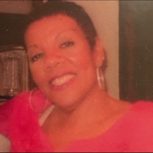 Meet your Posher, Cynthia