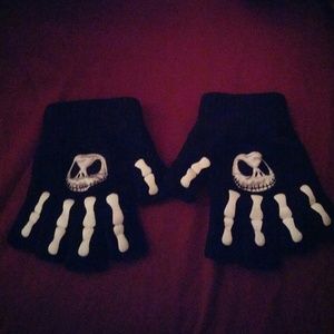 Disney The Nightmare Before Christmas Gloves