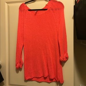 Franchescas sweater worn by Emily Maynard