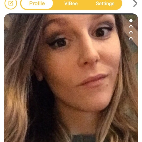 Meet your Posher, Courtney - Picture 1 of 1