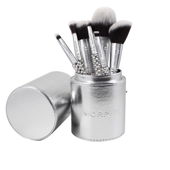 ISO MORPHE THAT BLING BRUSH SET. DONT BUY!! - Picture 1 of 2