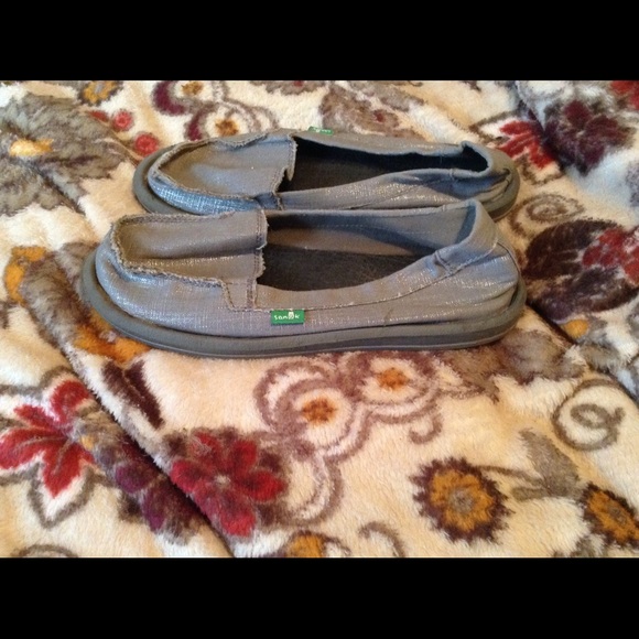 Sanuk flats