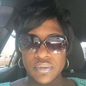 Meet your Posher, Mamie