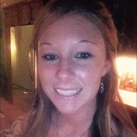 Meet your Posher, Kristin