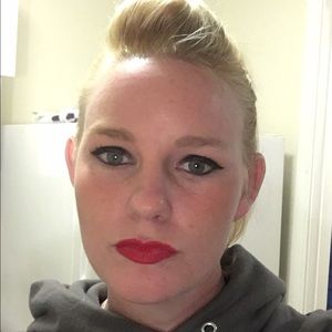 Meet your Posher, Robin