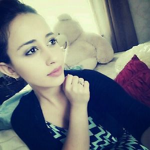 Meet your Posher, Minara