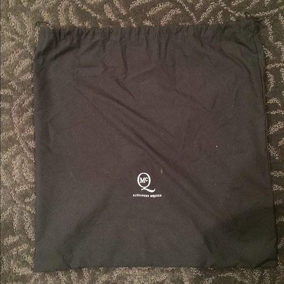 Alexander McQueen crossbody - Picture 4 of 4