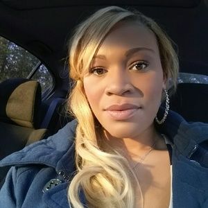 Meet your Posher, Lashaunda