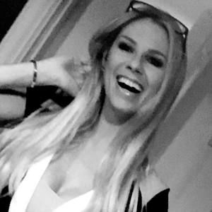 Meet your Posher, Adrienne