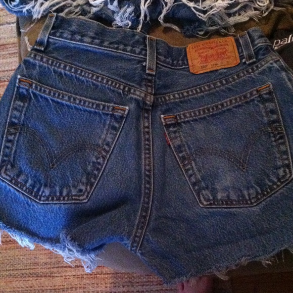 High waisted denim shorts - Picture 2 of 2