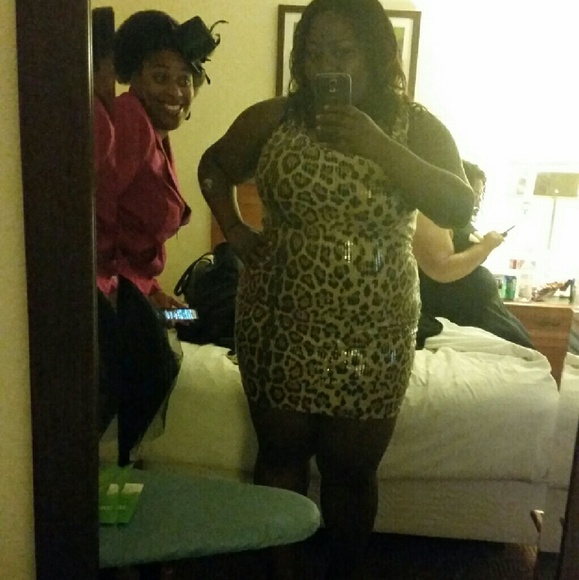 Sequin Animal  print dress - Picture 4 of 4