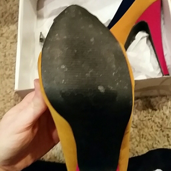 Colorful heels - Picture 2 of 3