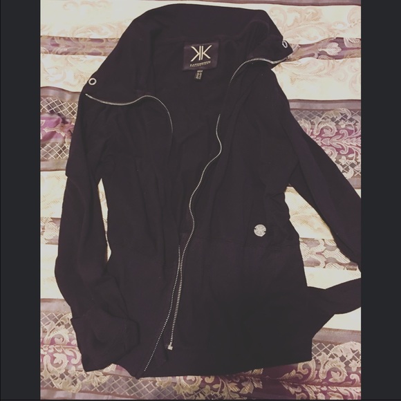 2 Piece BUNDLE☺️😍Kardashian Kollection - Picture 2 of 3