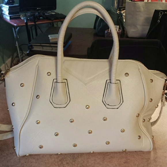 Ladies hand bag