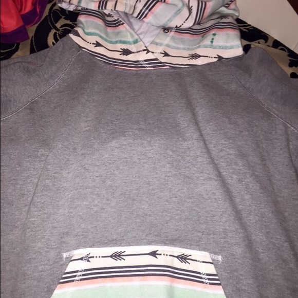 Aztec hoodie from zumiez size XL