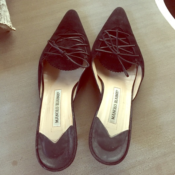 Manolo Blahnik Shoes - Manolo Blahnik Black Suede Kitten Mule