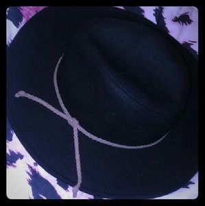 Charlotte russe wide brim hat