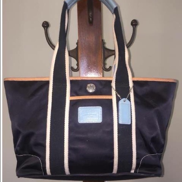 ❗️SOLD❗️Coach Nylon Tote