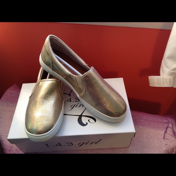 Women's 143 Girl Gold Slip On Shoes - Picture 2 of 8
