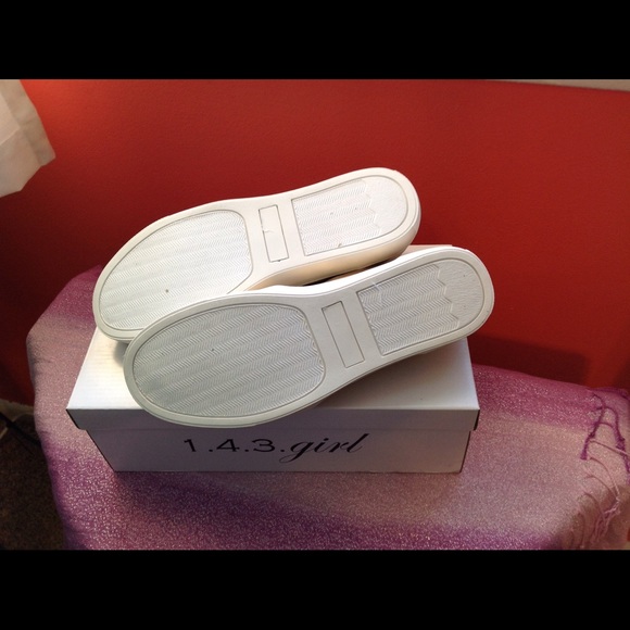 Women's 143 Girl Gold Slip On Shoes - Picture 4 of 8